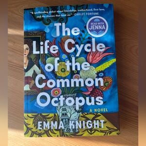 📚 The Life Cycle of the Common Octopus by Emma Knight